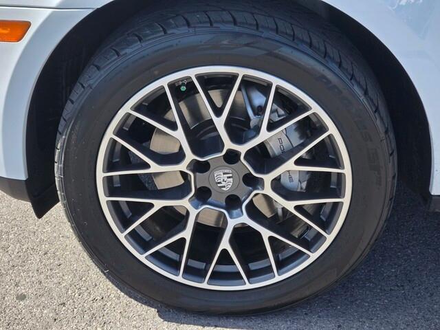 used 2018 Porsche Macan car, priced at $29,990