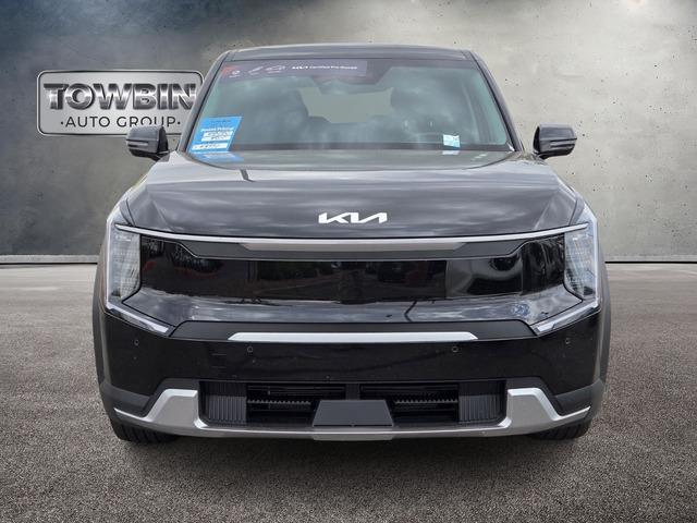 used 2024 Kia EV9 car, priced at $39,990