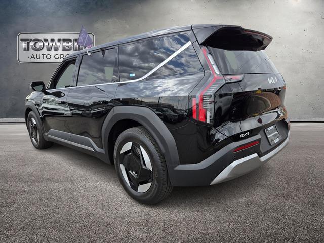 used 2024 Kia EV9 car, priced at $39,990