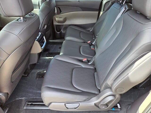 new 2026 Kia Carnival Hybrid car, priced at $48,156