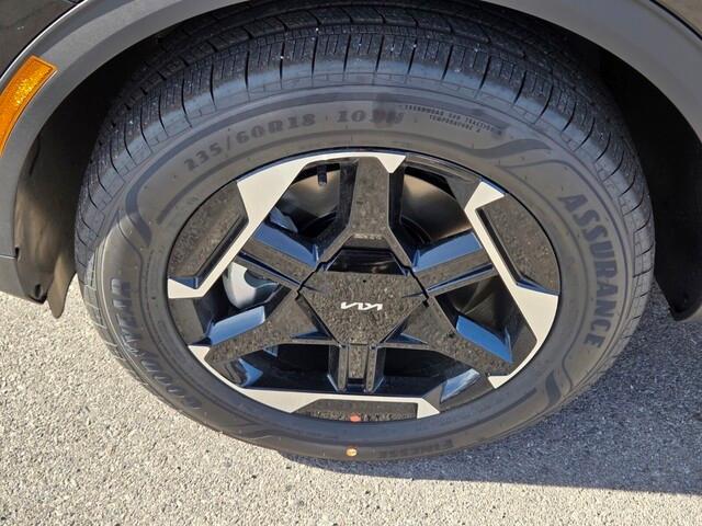 new 2026 Kia Sportage Hybrid car, priced at $32,852