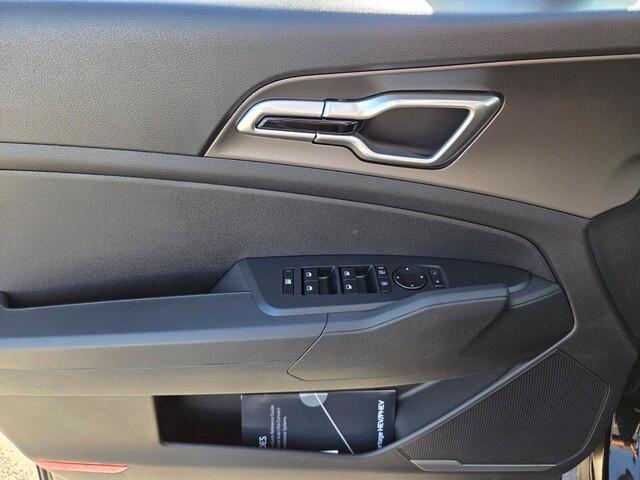 new 2026 Kia Sportage Hybrid car, priced at $32,852