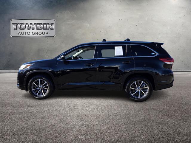 used 2018 Toyota Highlander car, priced at $19,990
