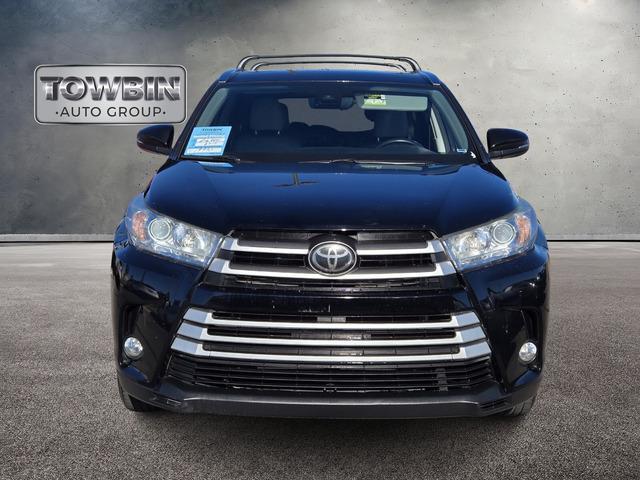 used 2018 Toyota Highlander car, priced at $19,990