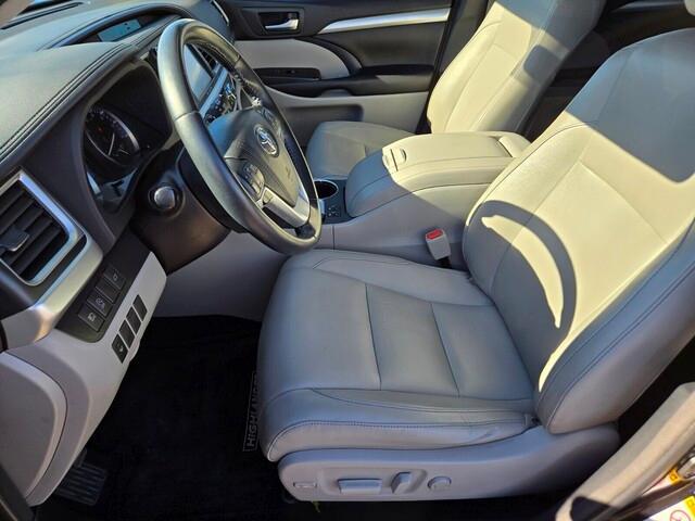 used 2018 Toyota Highlander car, priced at $19,990