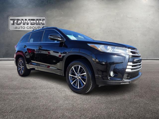 used 2018 Toyota Highlander car, priced at $19,990