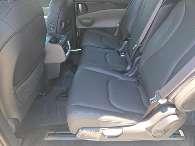 new 2025 Kia Carnival Hybrid car, priced at $43,030