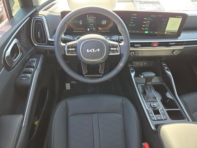 new 2025 Kia Sorento car, priced at $35,335