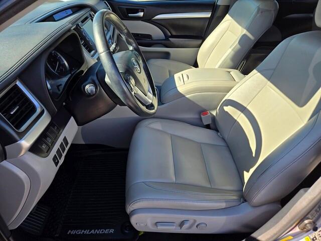used 2018 Toyota Highlander car, priced at $20,990