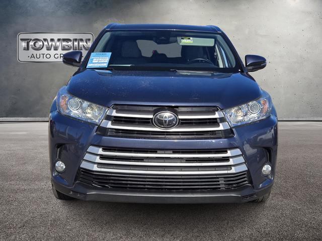 used 2018 Toyota Highlander car, priced at $20,990