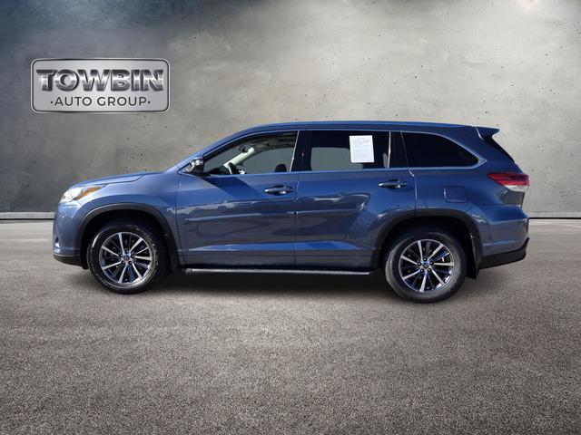 used 2018 Toyota Highlander car, priced at $20,990