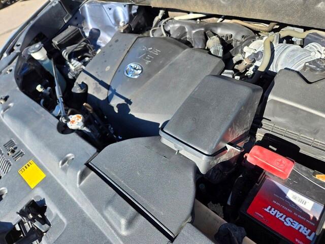 used 2018 Toyota Highlander car, priced at $20,990