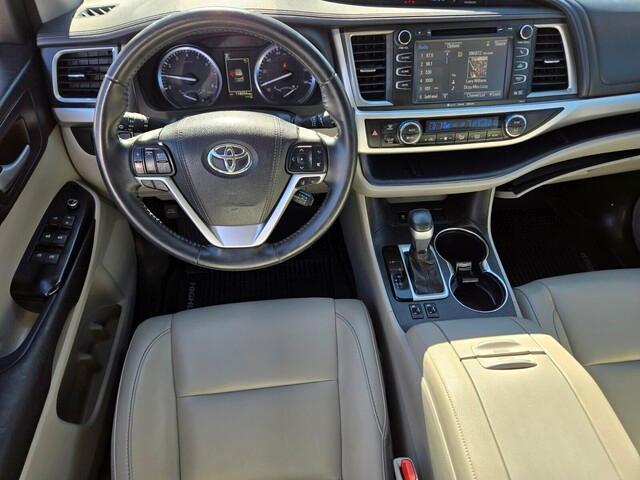 used 2018 Toyota Highlander car, priced at $20,990