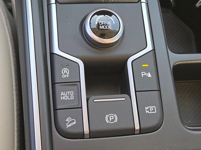 new 2025 Kia Sorento car, priced at $35,593