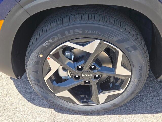 new 2025 Kia Seltos car, priced at $24,275