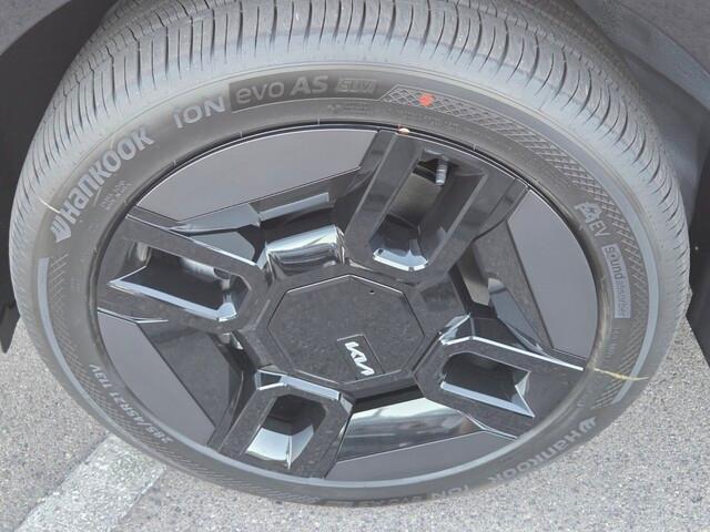 new 2026 Kia EV9 car, priced at $63,870