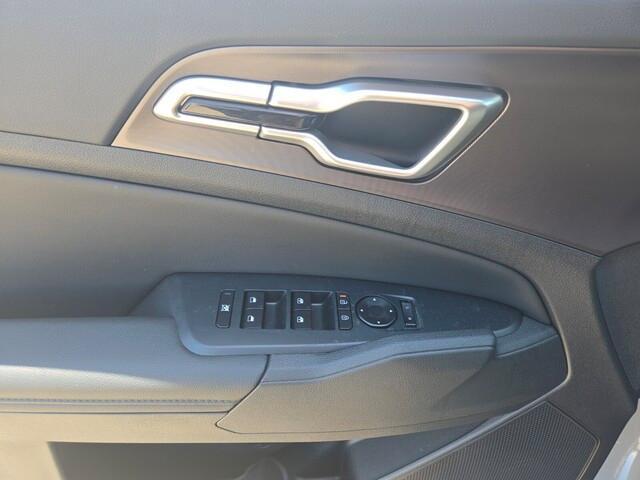 new 2026 Kia Sportage car, priced at $31,246