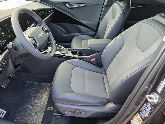 new 2025 Kia Niro car, priced at $33,121