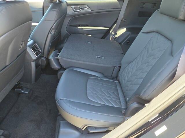 new 2025 Kia Sportage car, priced at $33,301