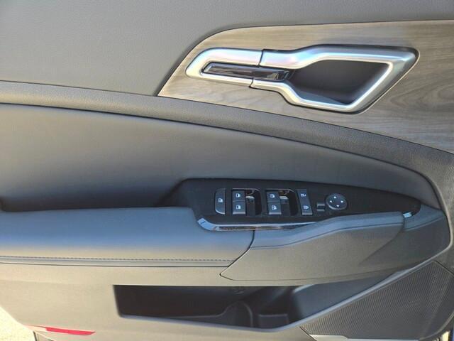 new 2025 Kia Sportage car, priced at $33,301