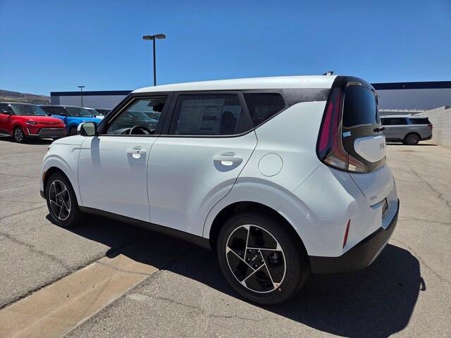 new 2025 Kia Soul car, priced at $25,404
