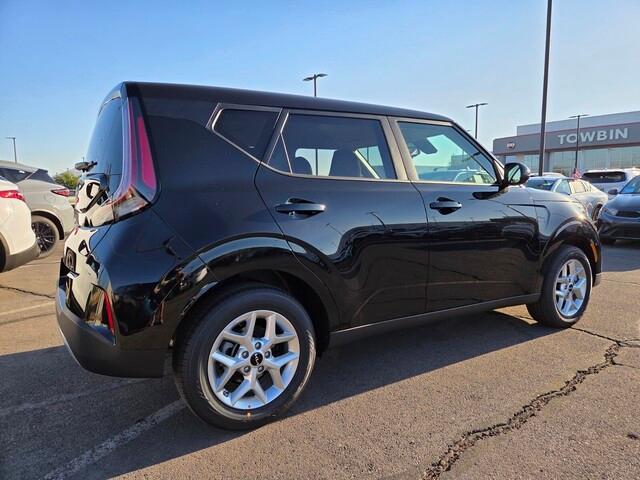 new 2025 Kia Soul car, priced at $23,721