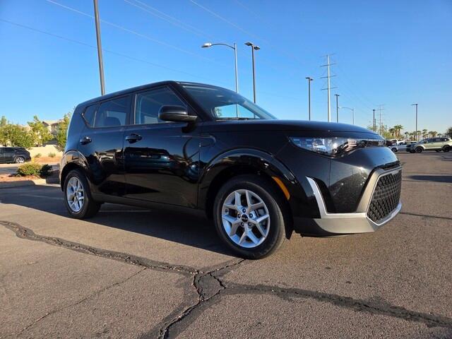 new 2025 Kia Soul car, priced at $23,721