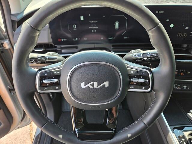 used 2025 Kia Carnival car, priced at $47,990