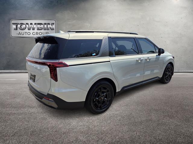 used 2025 Kia Carnival car, priced at $47,990