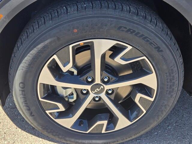 new 2025 Kia Sportage car, priced at $30,498