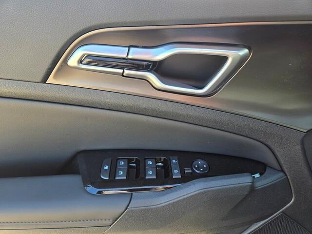 new 2025 Kia Sportage car, priced at $30,498