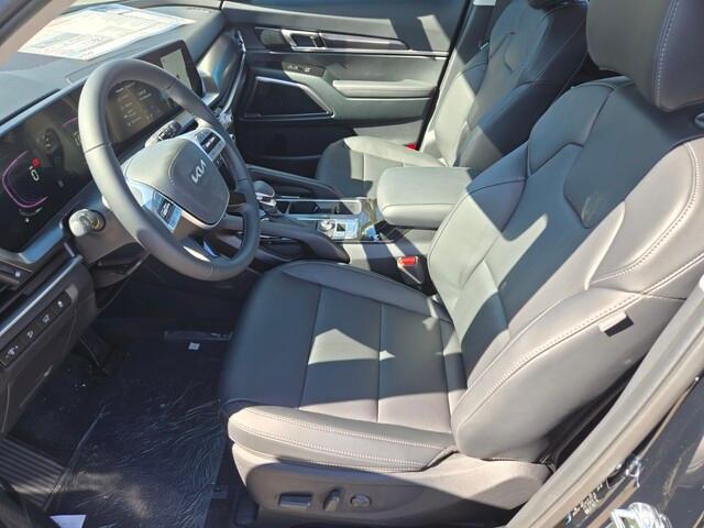 new 2025 Kia Telluride car, priced at $40,902