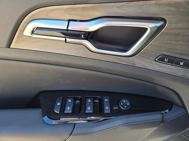 new 2025 Kia Sportage Plug-In Hybrid car, priced at $45,264