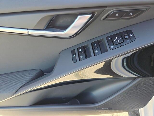 new 2025 Kia Niro car, priced at $35,497