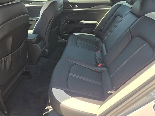 new 2025 Kia K5 car, priced at $30,564