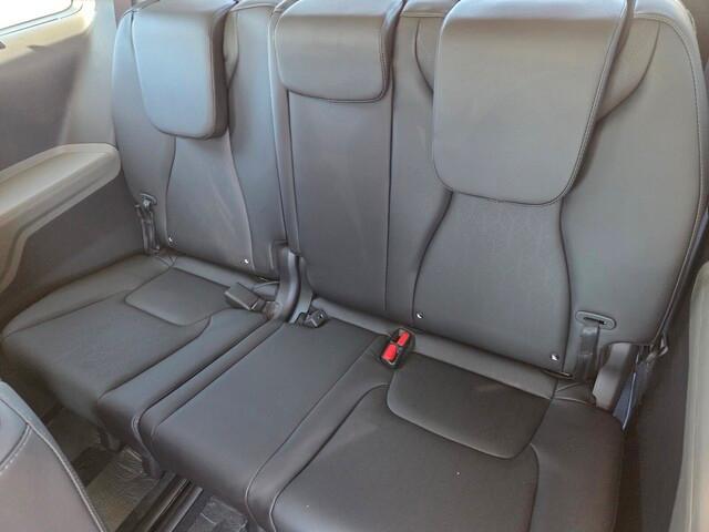 new 2026 Kia Carnival Hybrid car, priced at $47,668