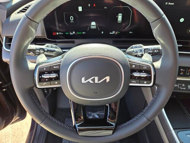 new 2026 Kia Carnival Hybrid car, priced at $47,668