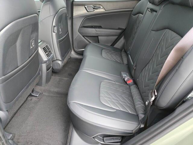 new 2025 Kia Sportage Plug-In Hybrid car, priced at $45,048