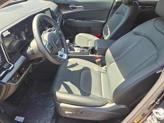 new 2025 Kia Sportage car, priced at $29,344