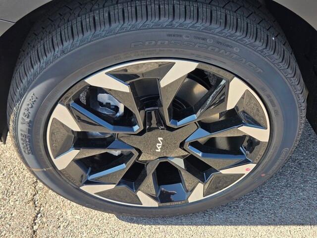 new 2025 Kia Sorento car, priced at $38,402
