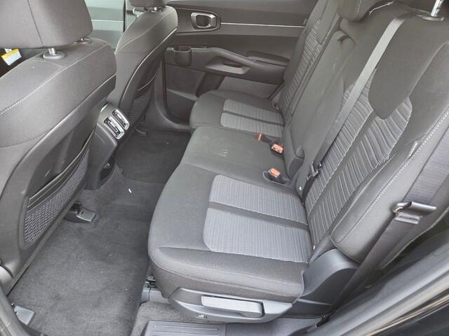 new 2025 Kia Sorento car, priced at $28,380