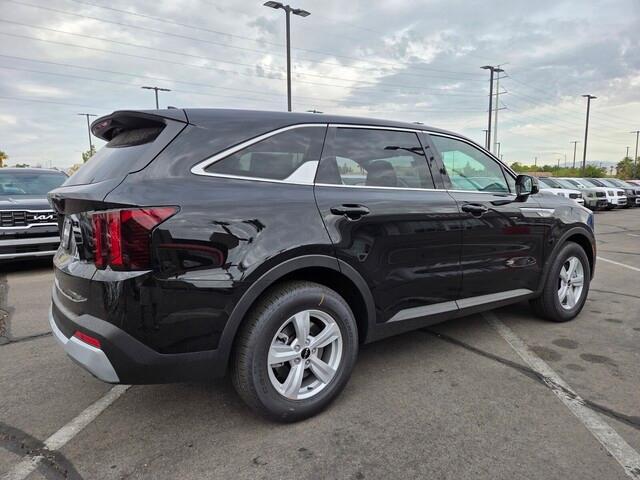new 2025 Kia Sorento car, priced at $28,380