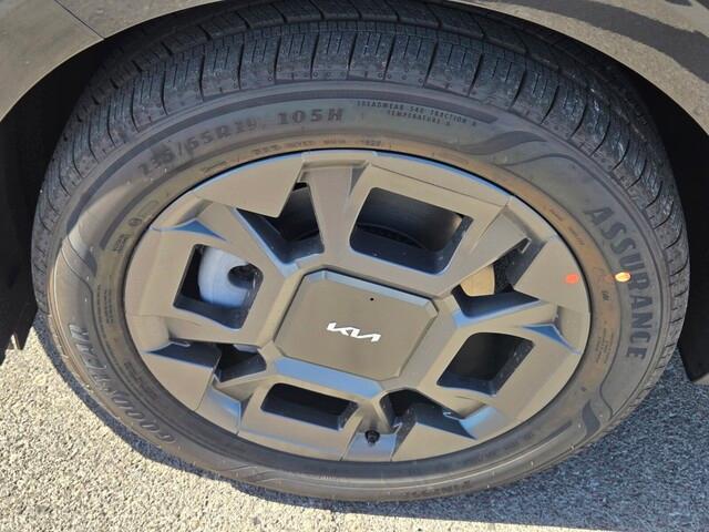 new 2026 Kia Carnival Hybrid car, priced at $48,168