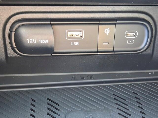 new 2025 Kia Sportage car, priced at $28,918