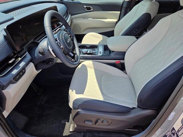 new 2026 Kia Carnival Hybrid car, priced at $48,790