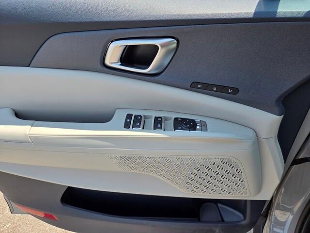 new 2026 Kia Carnival Hybrid car, priced at $49,790