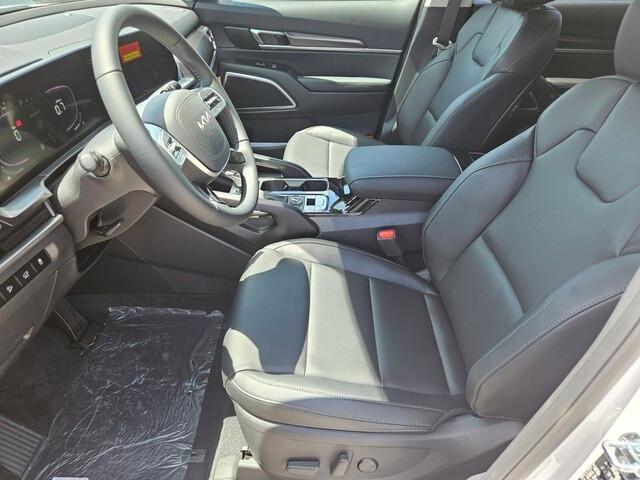 new 2025 Kia Telluride car, priced at $42,872