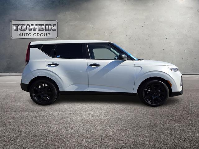 used 2021 Kia Soul car, priced at $15,690