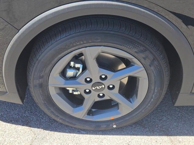 new 2025 Kia K4 car, priced at $23,303