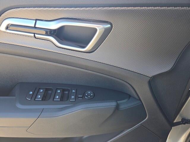 new 2025 Kia Sportage Hybrid car, priced at $29,327